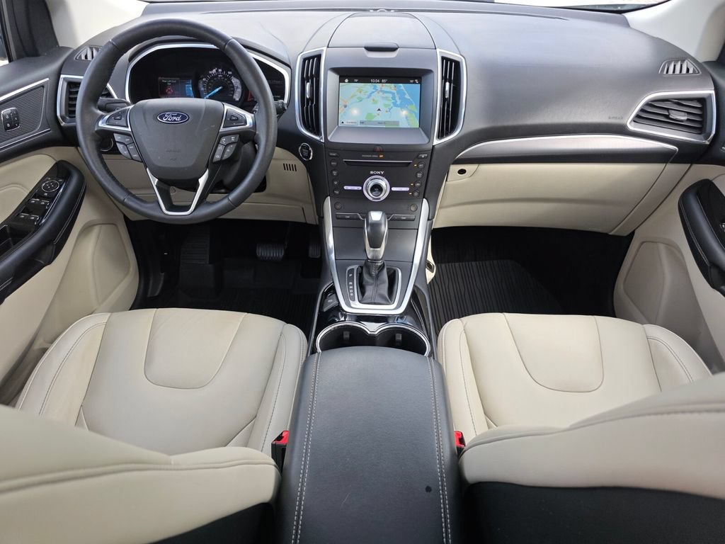Used 2018 Ford Edge Titanium w/ Technology Package AWD/4WD image 5