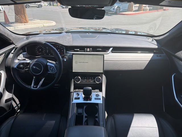 Used 2023 Jaguar F-PACE SVR image 11