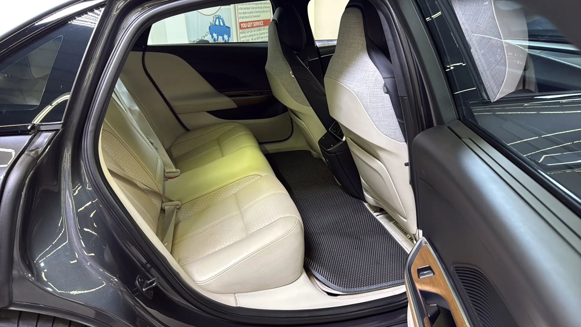Used 2022 Lucid Air Grand Touring AWD/4WD image 19