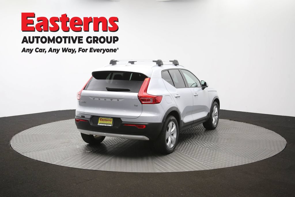 Used 2021 Volvo XC40 T4 Momentum FWD image 40