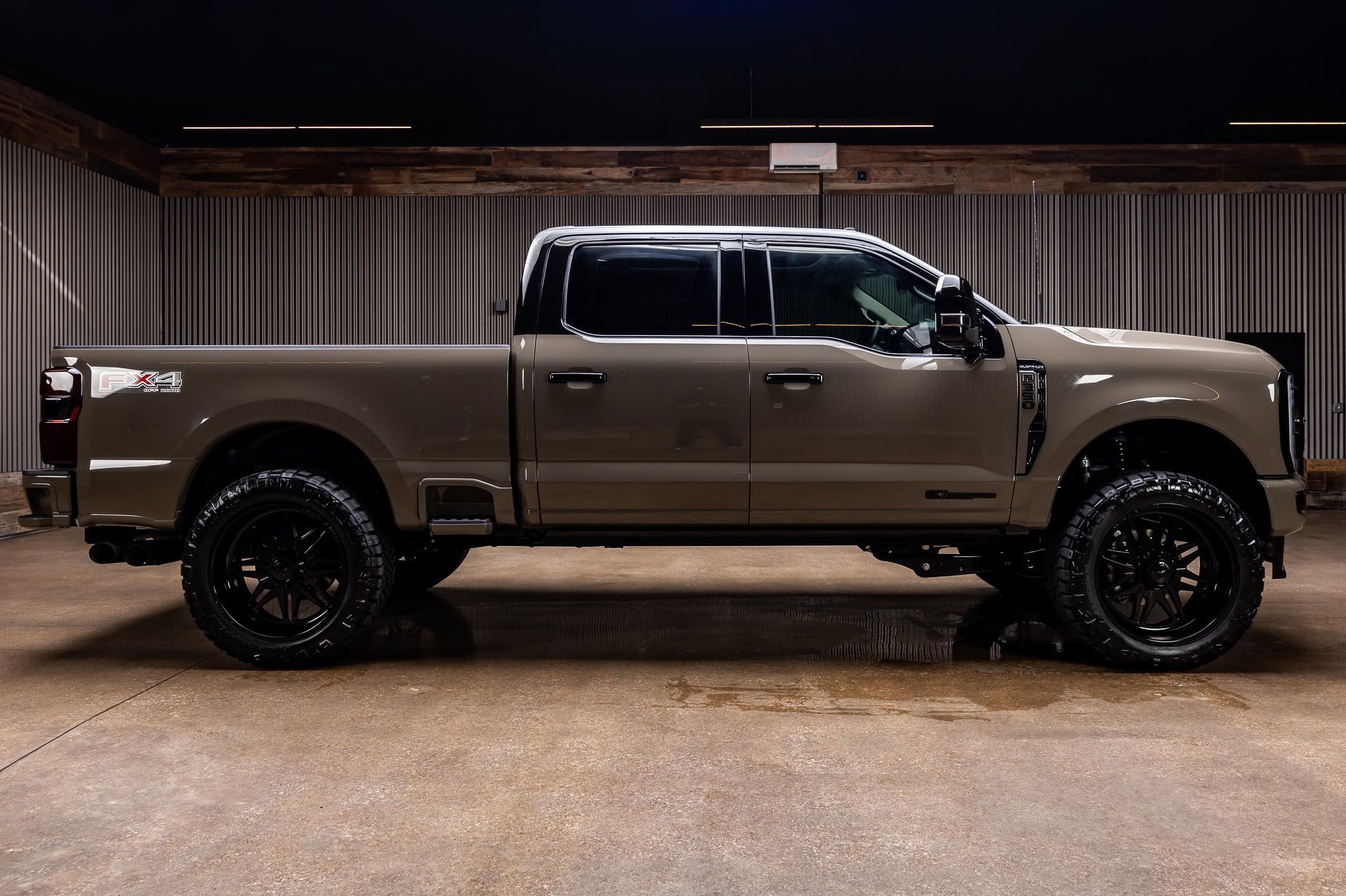 Used 2026 Ford F350 Platinum w/ Platinum Plus Package AWD/4WD image 11