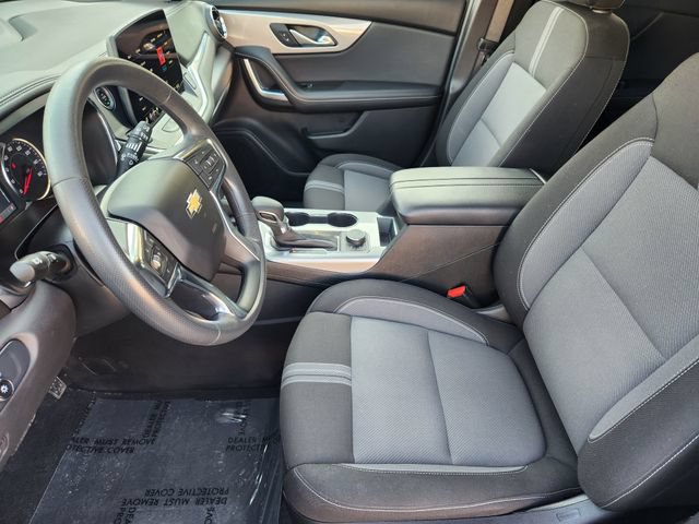 Used 2024 Chevrolet Blazer LT w/ Convenience Package FWD image 4