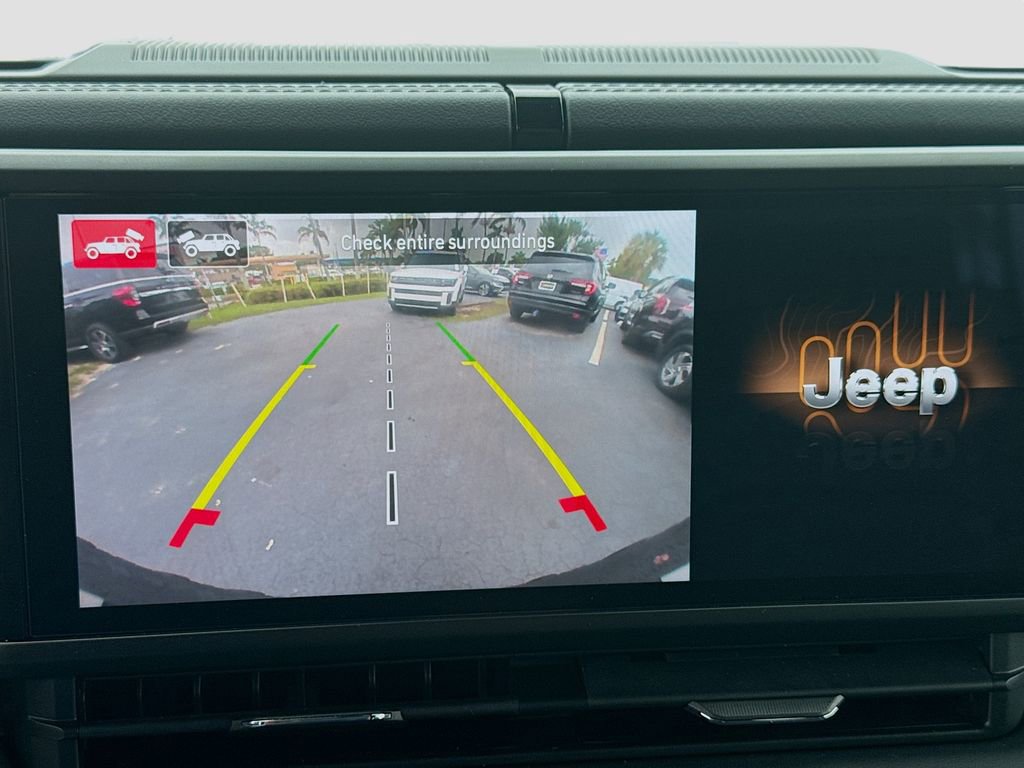 Used 2024 Jeep Wrangler Unlimited Rubicon 4xe image 12