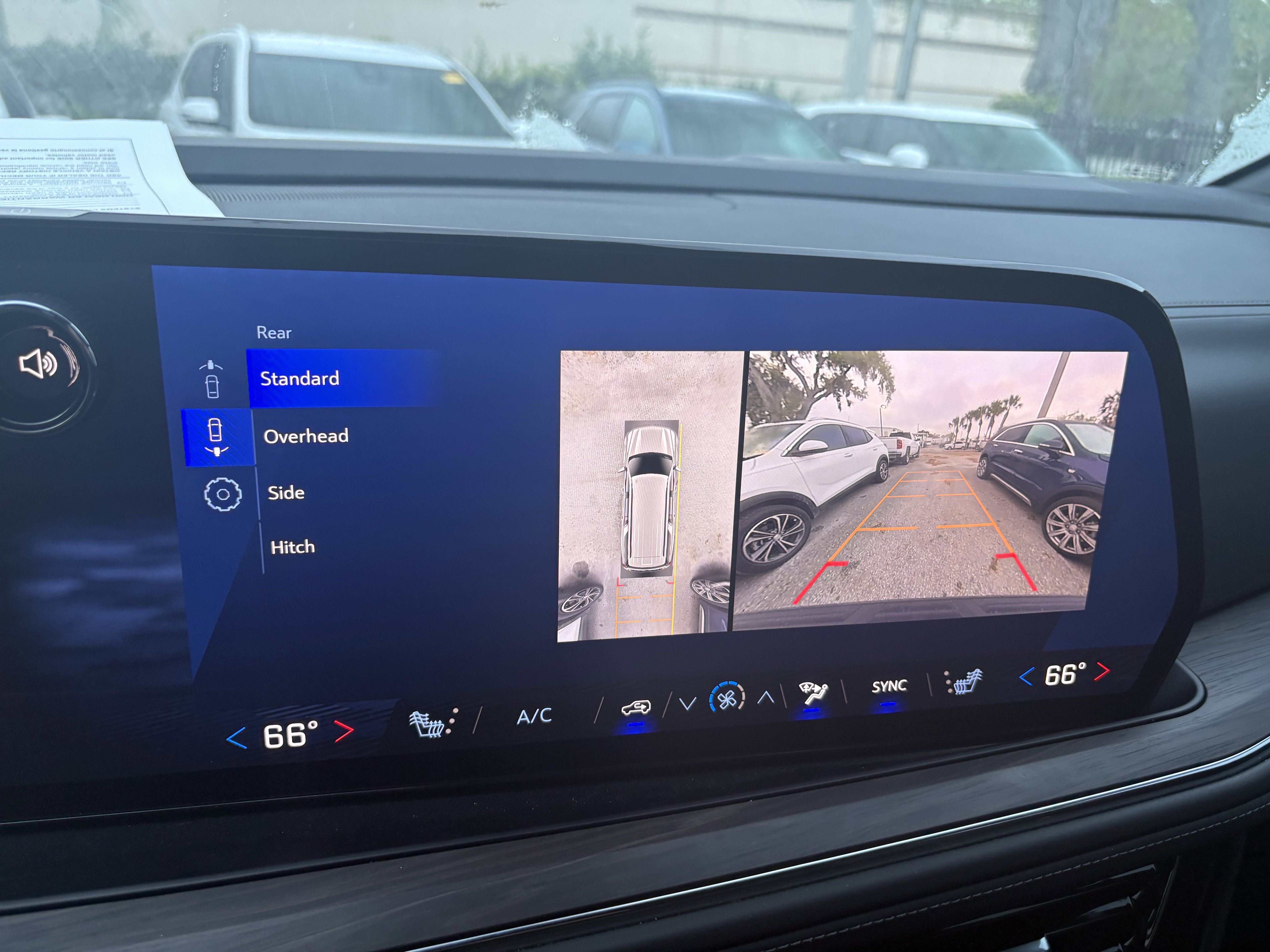 Used 2025 Chevrolet Suburban Z71 w/ Comfort Package image 11