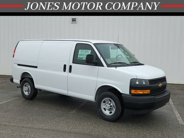 New 2026 Chevrolet Express 3500 RWD image 1