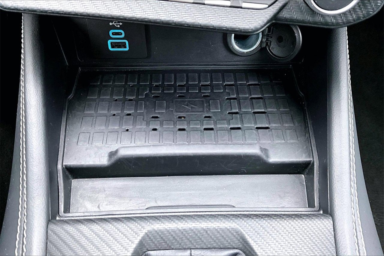 Used 2024 Ford Mustang Premium image 15