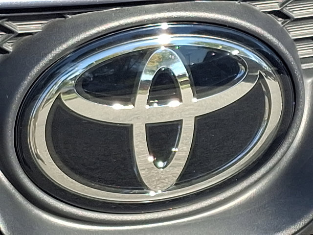 Used 2026 Toyota Corolla LE FWD image 30