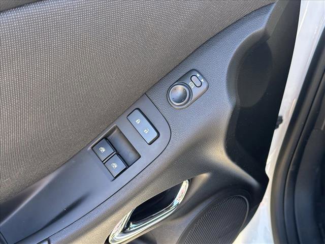 Used 2015 Chevrolet Camaro SS image 16