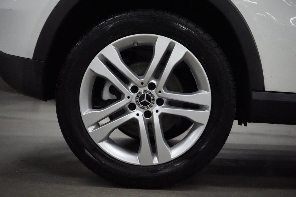 Used 2019 Mercedes-Benz GLA 250 w/ Convenience Package image 36