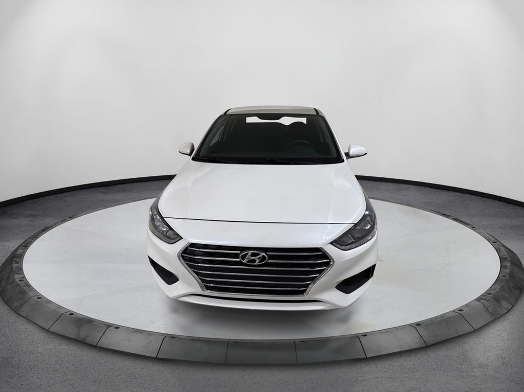 Used 2022 Hyundai Accent SE FWD image 2