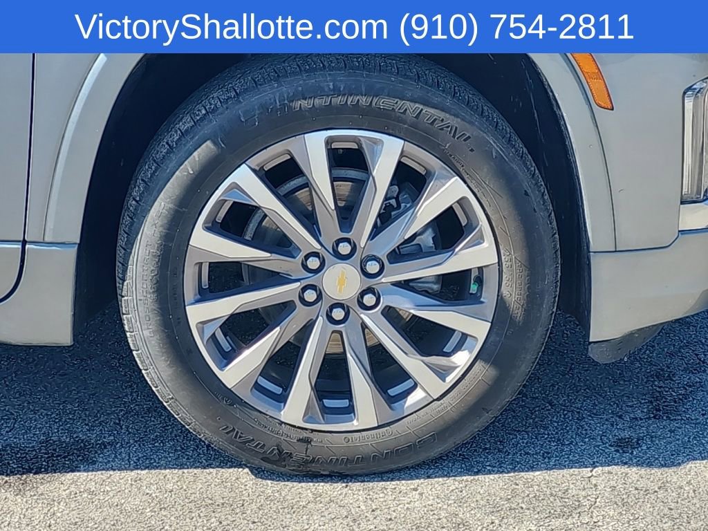 Used 2023 Chevrolet Traverse Premier image 36