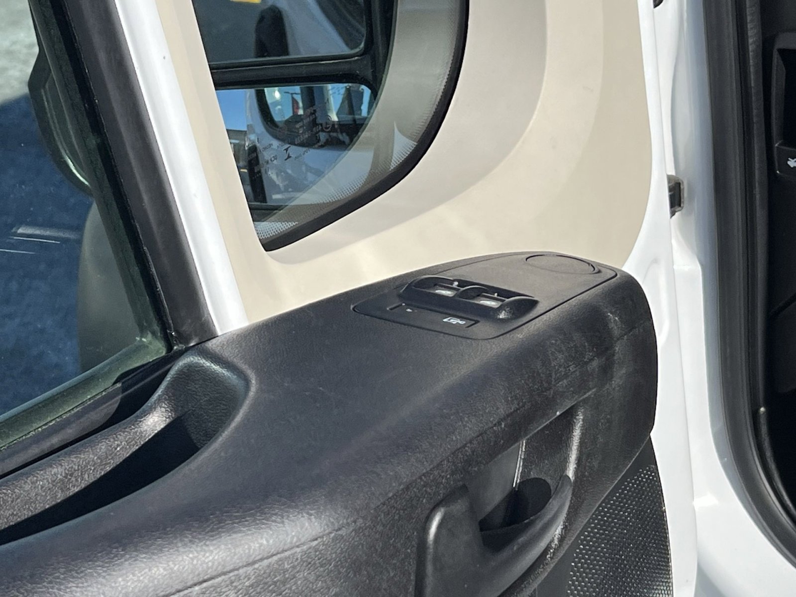 Used 2019 RAM ProMaster 1500 image 15