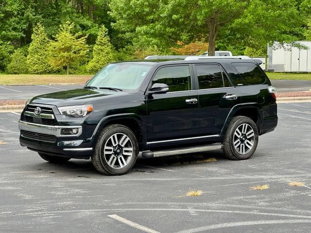 Used 2024 Toyota 4Runner Limited AWD/4WD image 2
