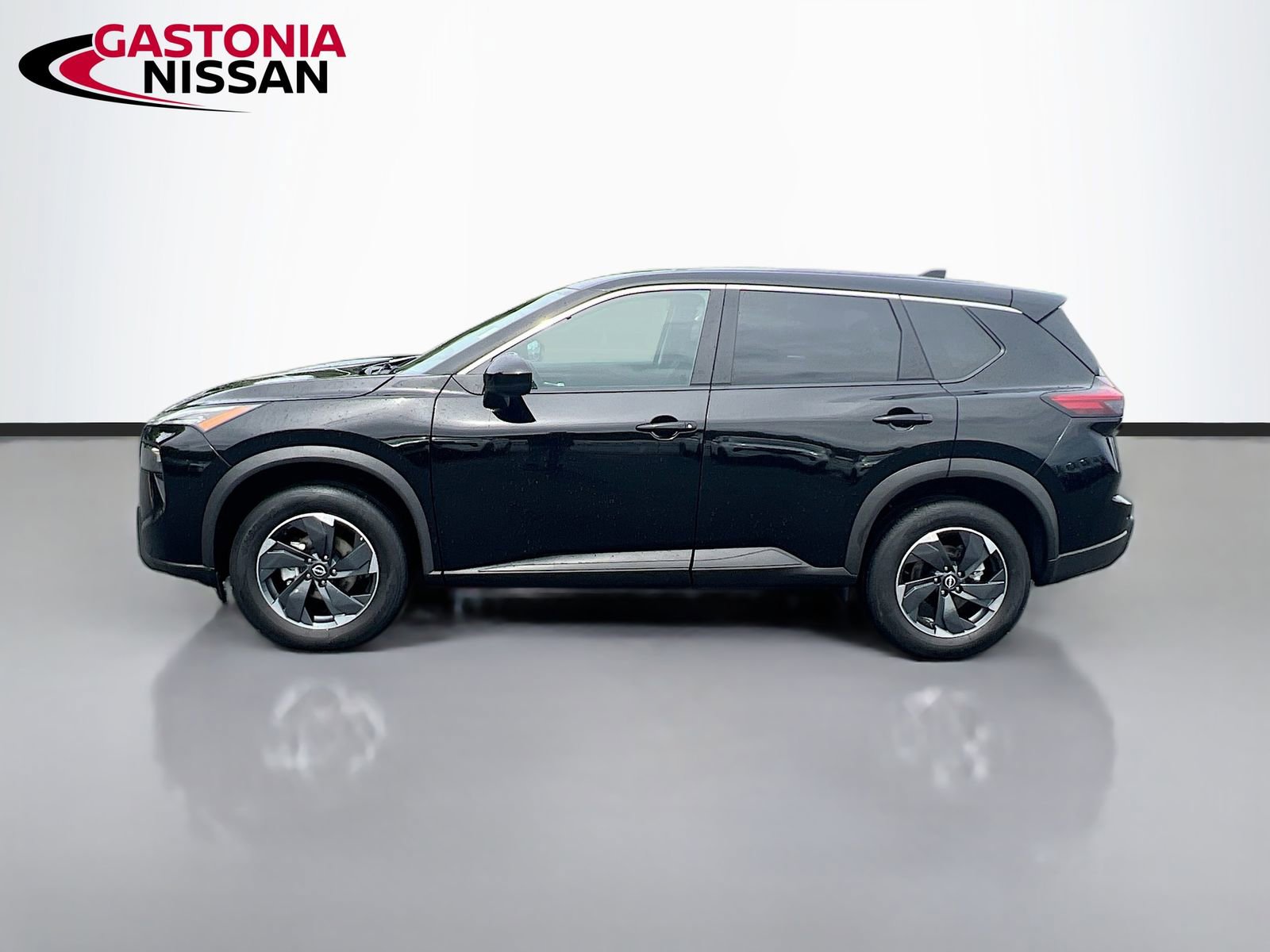 Used 2025 Nissan Rogue SV AWD/4WD image 5