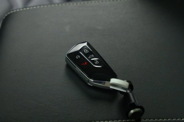 Used 2025 Volkswagen Atlas SE FWD image 44