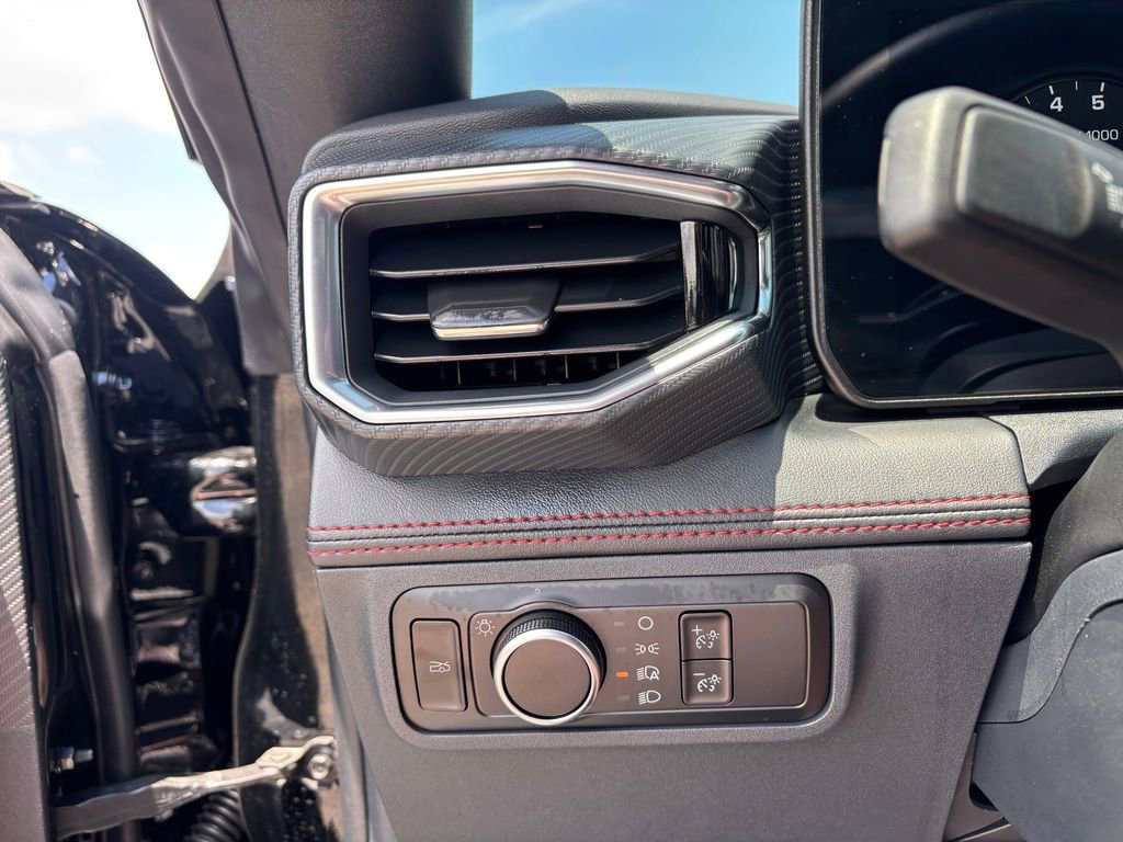 Used 2025 Ford Mustang GT Premium RWD image 23