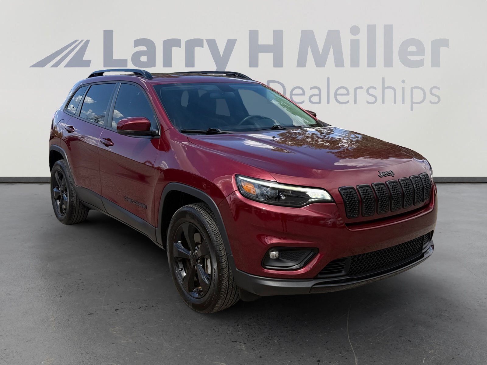 Used 2020 Jeep Cherokee Latitude Plus AWD/4WD image 7