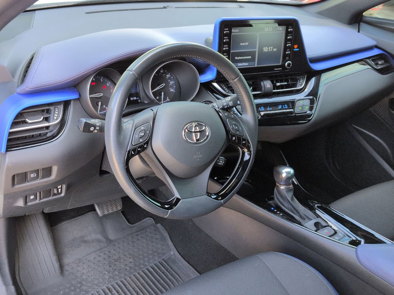 Used 2021 Toyota C-HR XLE image 10