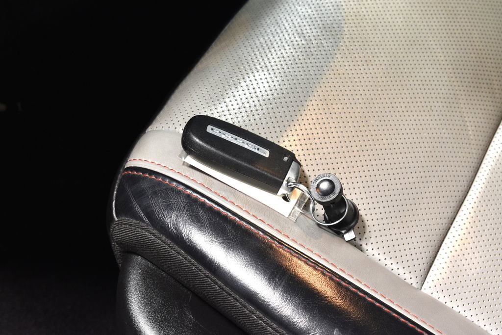 Used 2023 Dodge Durango GT image 38