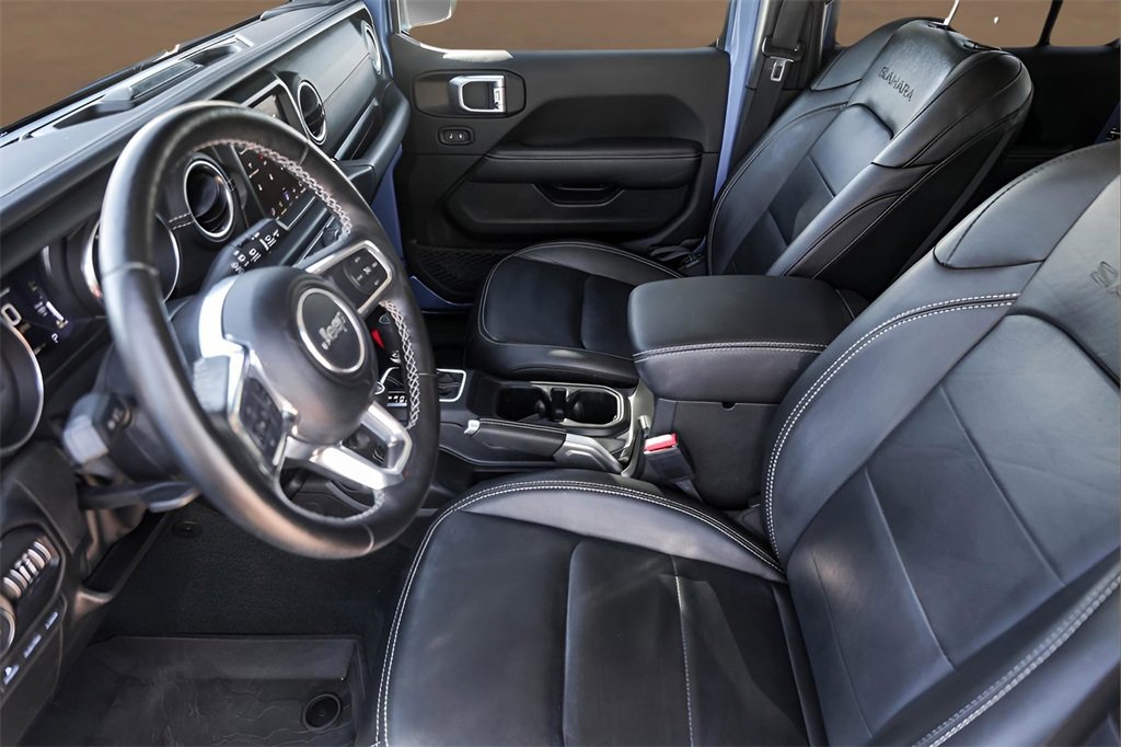 Used 2022 Jeep Wrangler Unlimited Sahara w/ Cold Weather Group image 9