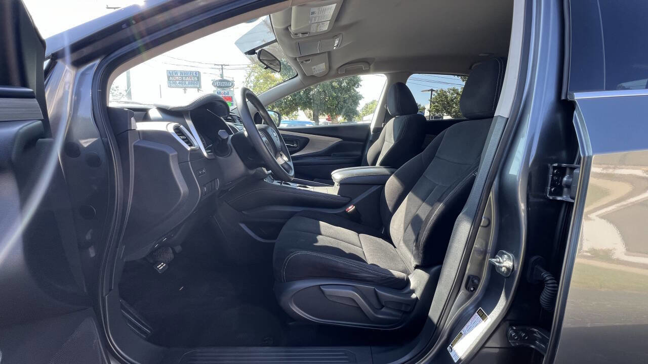 Used 2017 Nissan Murano S w/ Navigation Package image 12