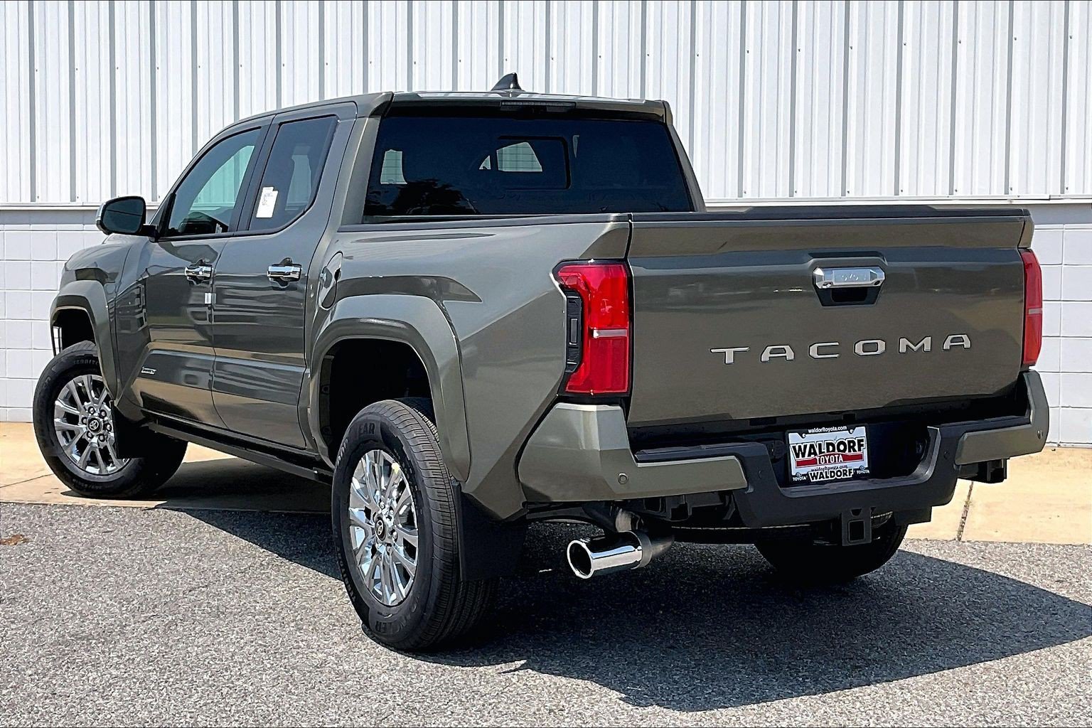New 2026 Toyota Tacoma Limited AWD/4WD image 3