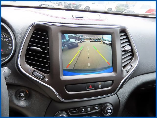 Certified 2022 Jeep Cherokee Trailhawk w/ Sun, Sound & Nav Group AWD/4WD image 18