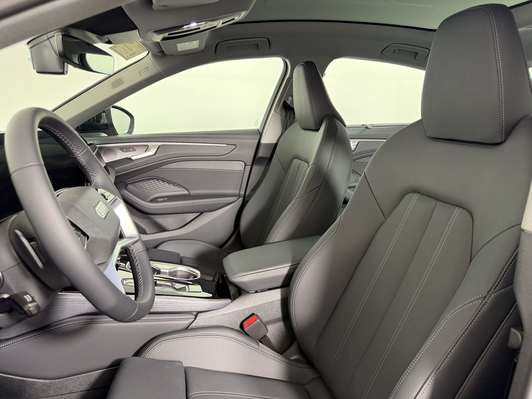 New 2026 Audi A6 Premium Plus AWD/4WD image 4