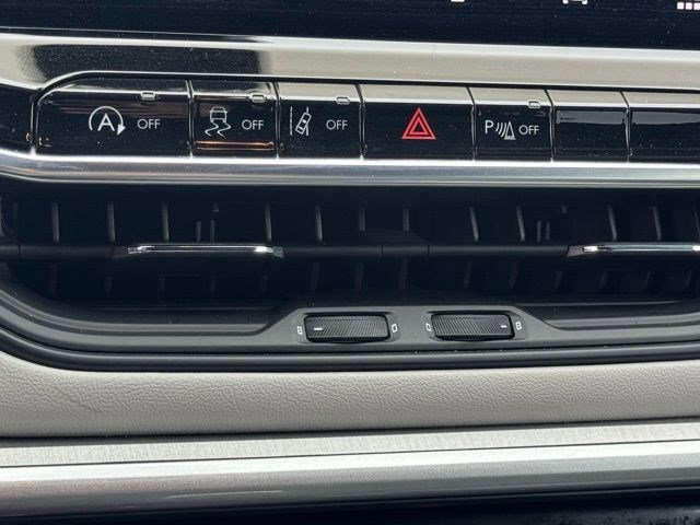 Certified 2025 Jeep Compass Limited image 20