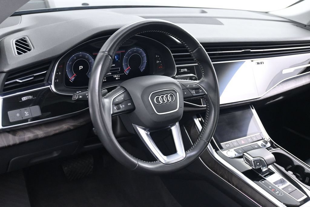Used 2020 Audi Q8 Premium Plus w/ Premium Plus Package AWD/4WD image 25