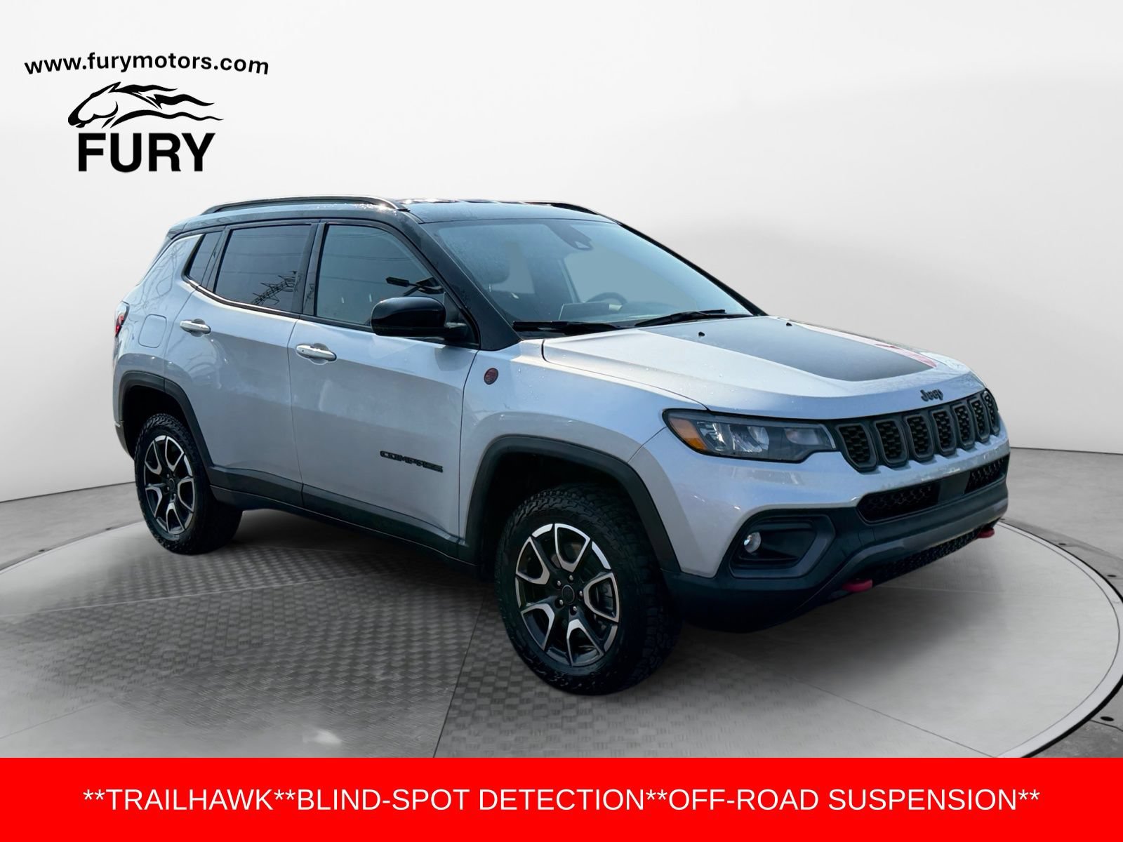 Used 2025 Jeep Compass Trailhawk AWD/4WD image 1