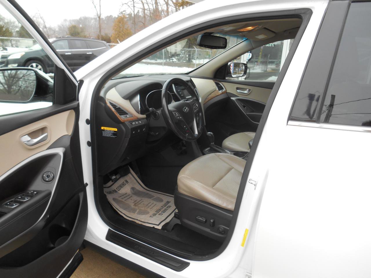 Used 2014 Hyundai Santa Fe Sport w/ Premium Equipment Package 03 image 2