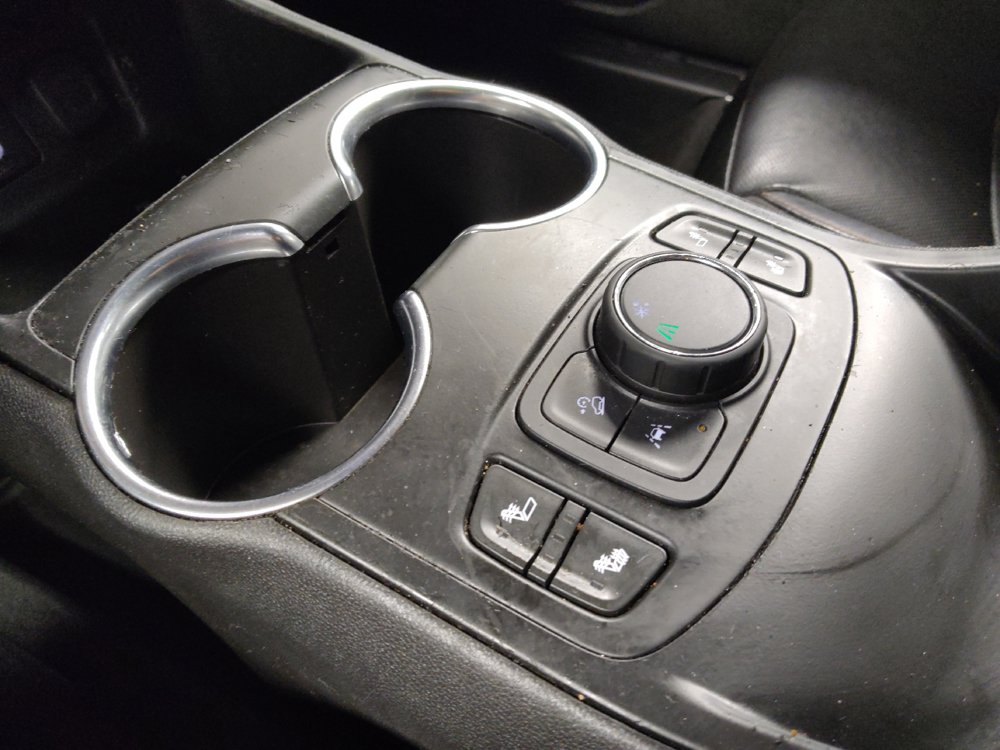 Used 2019 GMC Terrain SLT w/ Preferred Package FWD image 26