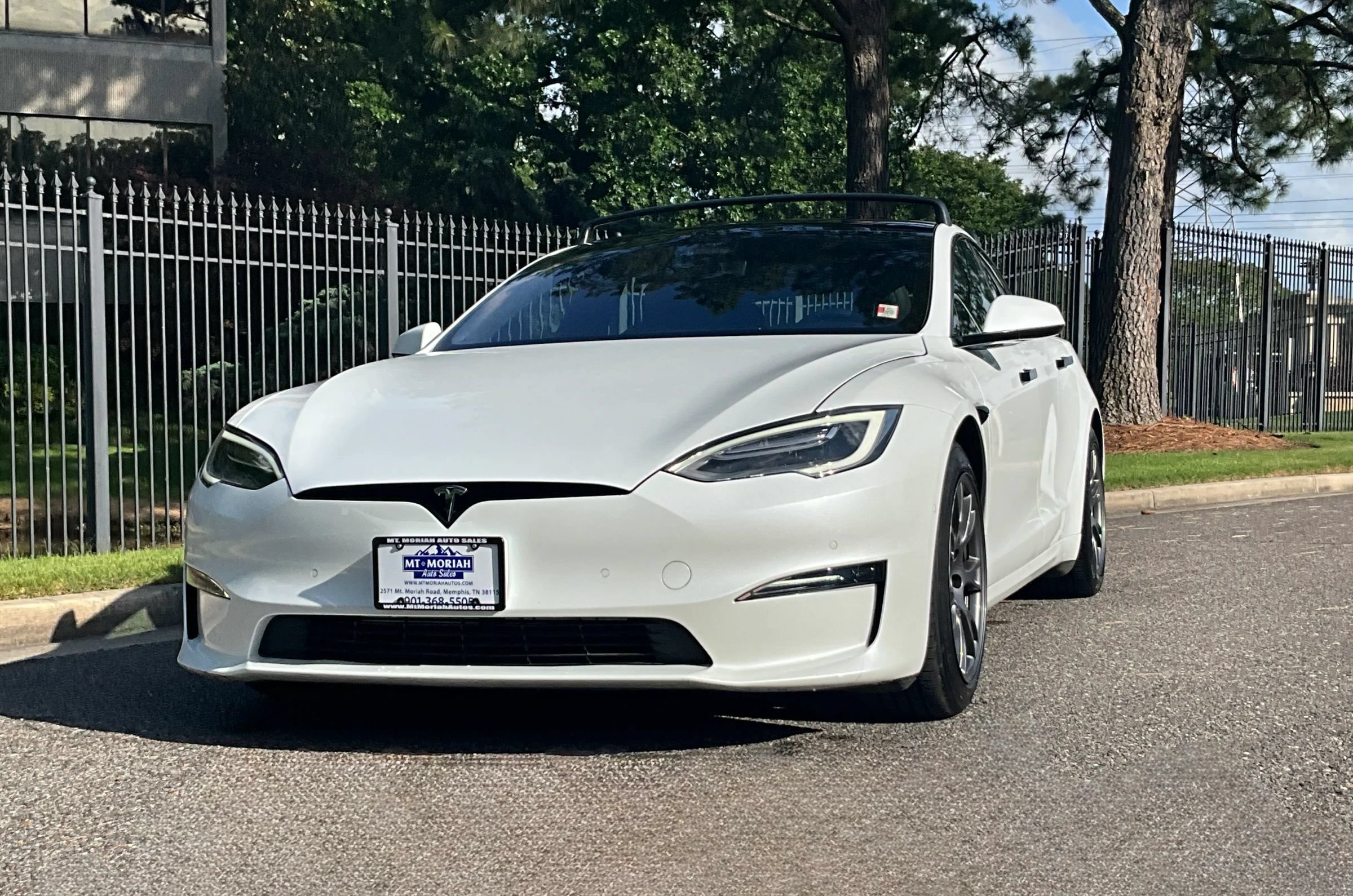 Used 2021 Tesla Model S Plaid AWD/4WD image 2