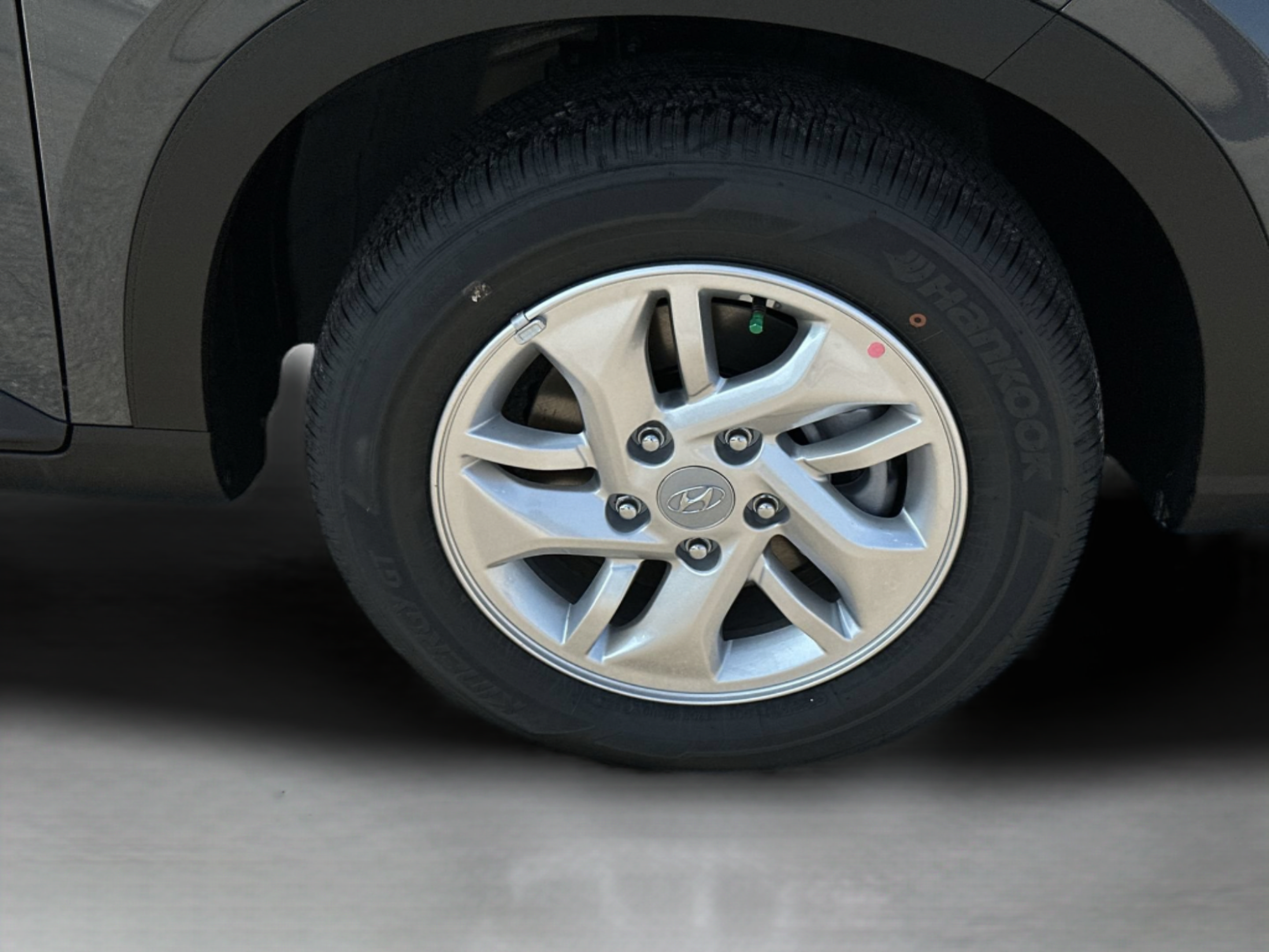 New 2026 Hyundai Venue SE FWD image 31
