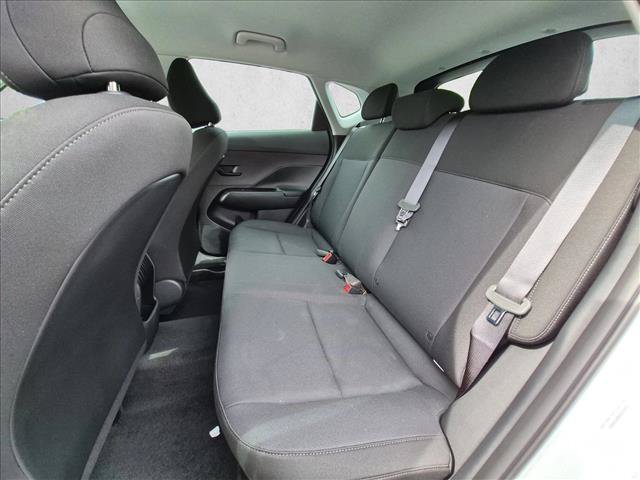New 2027 Hyundai Kona SE FWD image 15