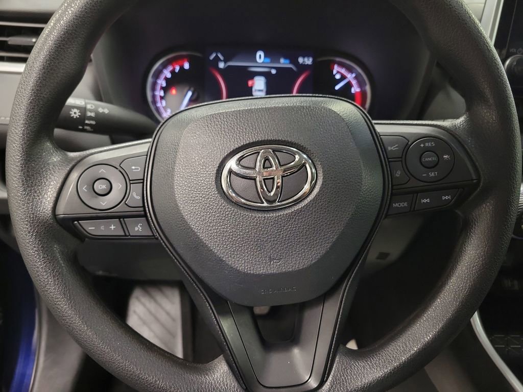 Used 2023 Toyota RAV4 XLE w/ Convenience Package image 18
