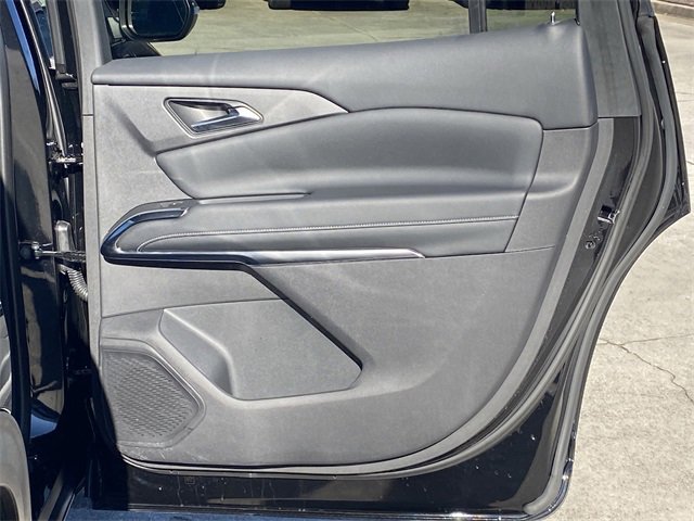 Certified 2025 Chevrolet Traverse LT image 31