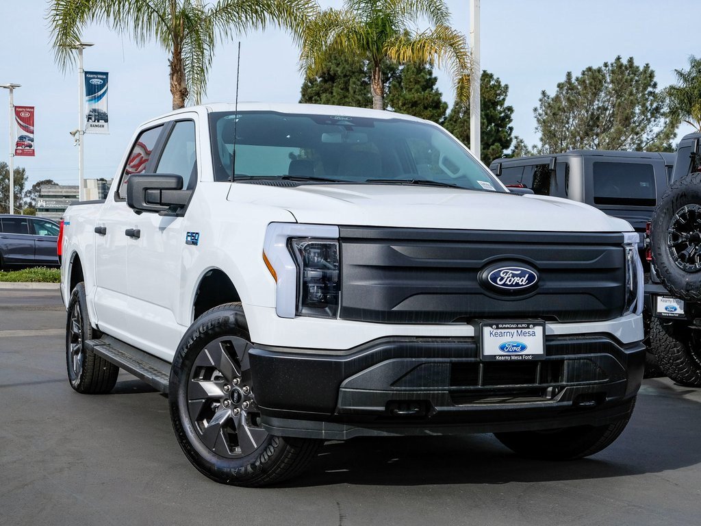 New 2024 Ford F150 Lightning Pro w/ Tow Technology Package