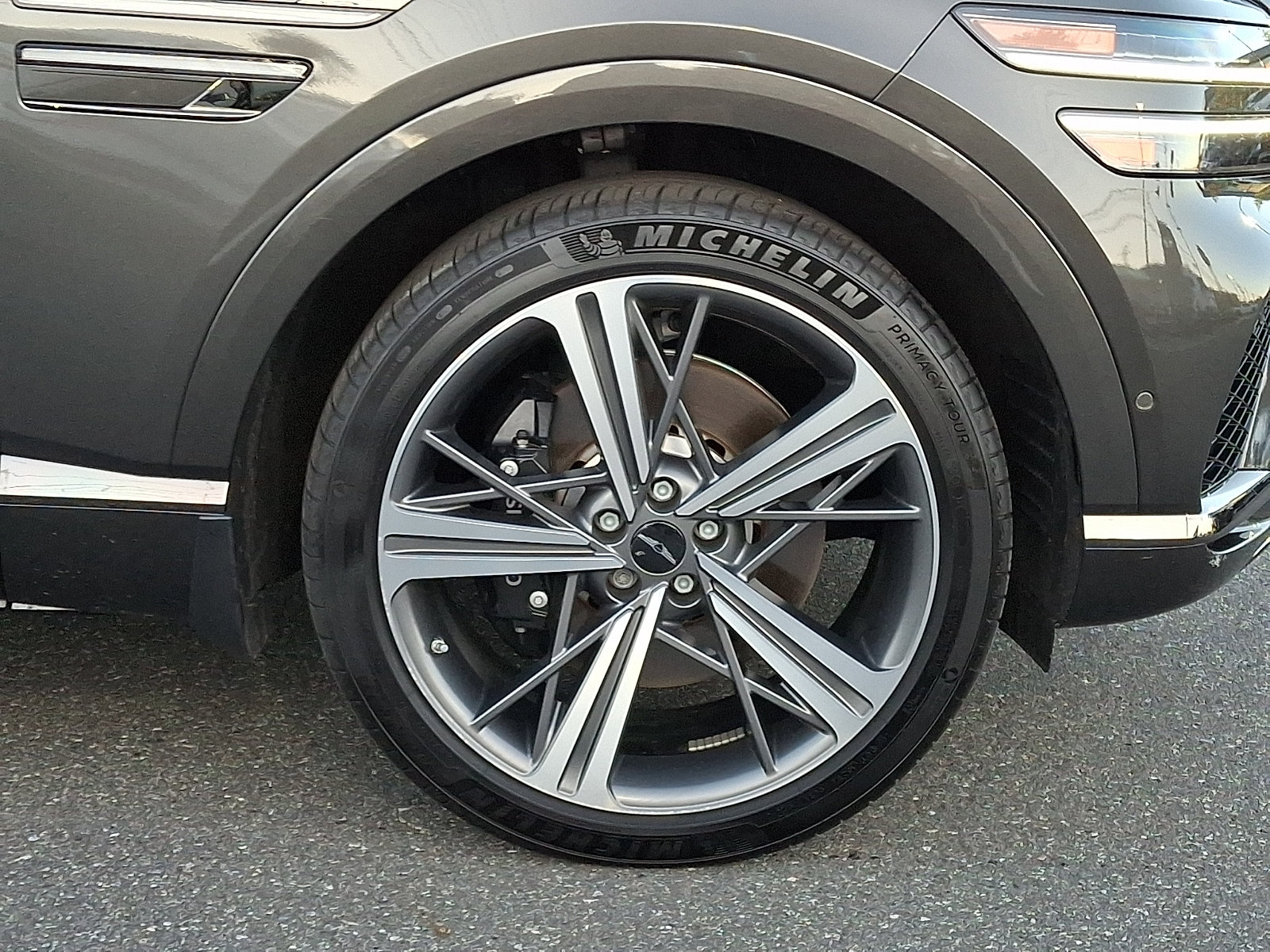 Certified 2025 Genesis GV80 3.5T e-SC AWD/4WD image 8