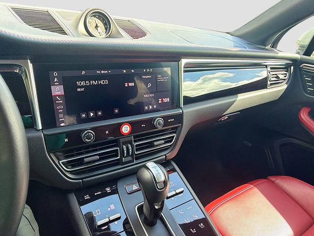 Used 2024 Porsche Macan S image 28