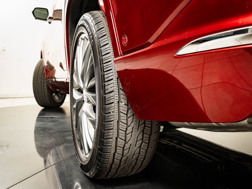 Used 2025 Buick Enclave Avenir w/ Super Cruise Package image 56