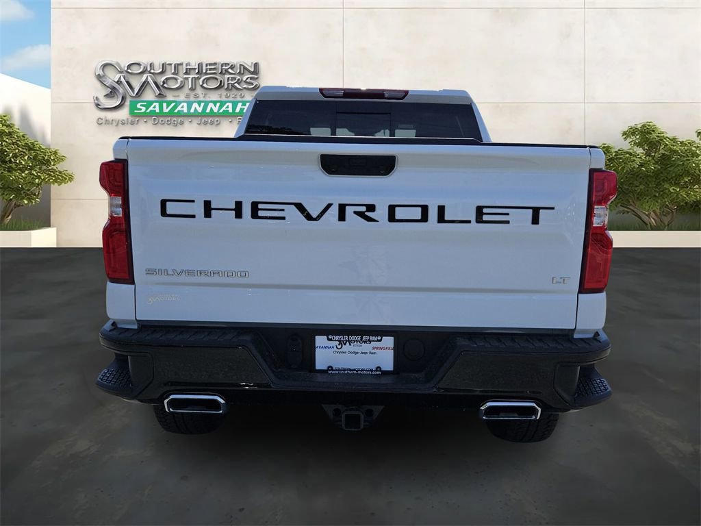 Used 2025 Chevrolet Silverado 1500 LT Trail Boss w/ Convenience Package II image 4