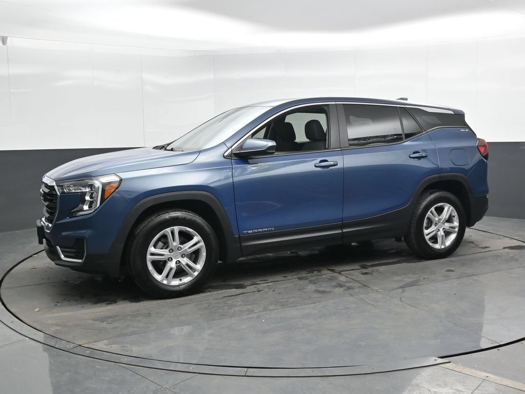 Used 2024 GMC Terrain SLE AWD/4WD image 9