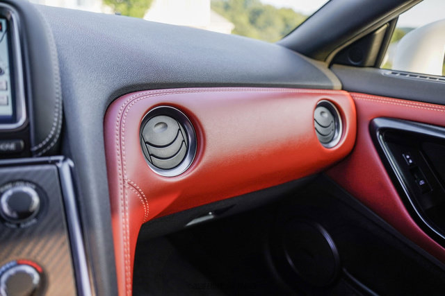 Used 2016 Nissan GT-R Premium AWD/4WD image 54