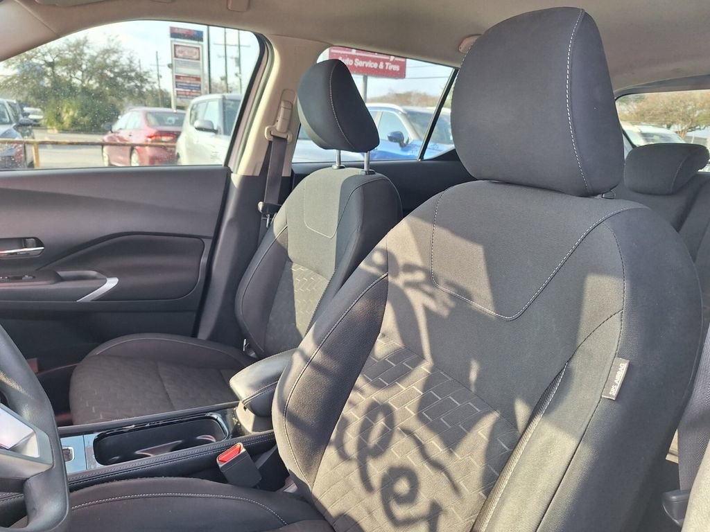 Certified 2023 Nissan Kicks SV image 11