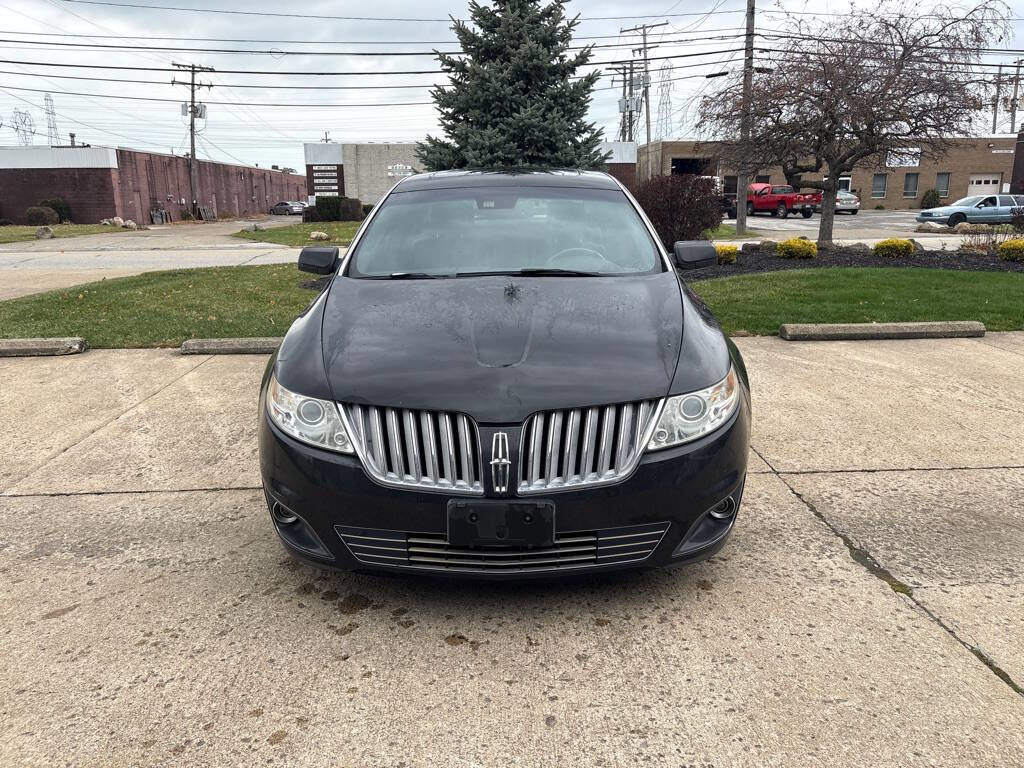 Used 2010 Lincoln MKS image 2