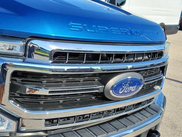 Certified 2022 Ford F250 Lariat w/ Lariat Value Package AWD/4WD image 13
