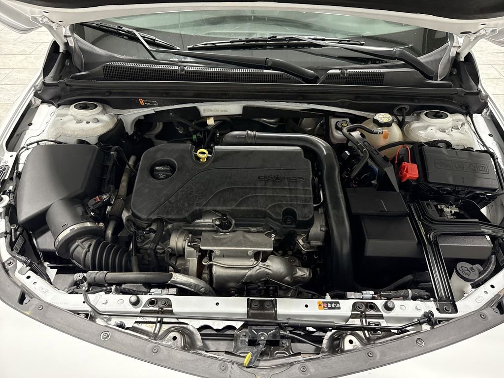 Used 2022 Chevrolet Malibu LS image 31
