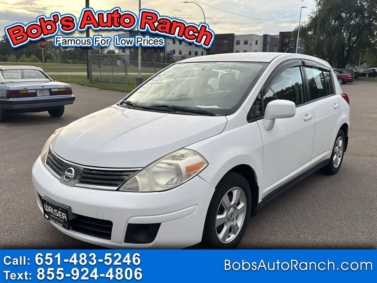 Used 2007 Nissan Versa Hatchback FWD image 1